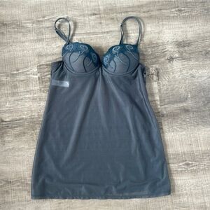 Leonisa Lingerie Sz M Cup A/B EUC!